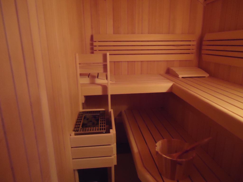 Lipizzaner Lodge Guest House Postumia Esterno foto